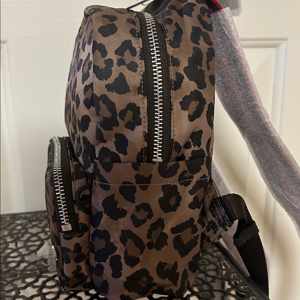 NWT - Lululemon Everywhere Backpack Mini 4L Metal Hardware - Picture 11 of 14
